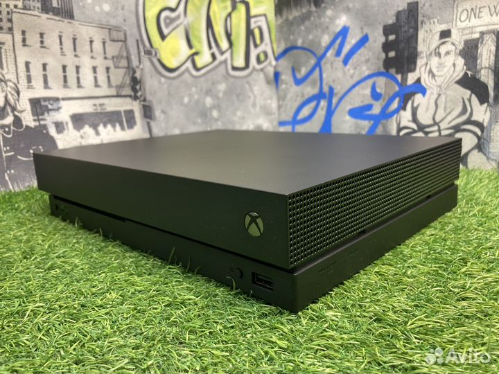 Xbox One X 1TB Покупка/Продажа