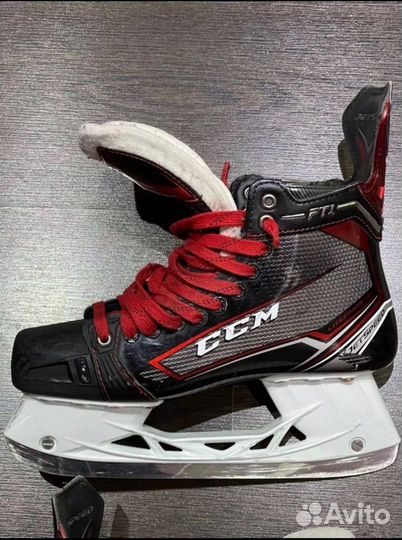 Коньки хоккейные CCM Jetspeed FT1 SR 9.5 EE