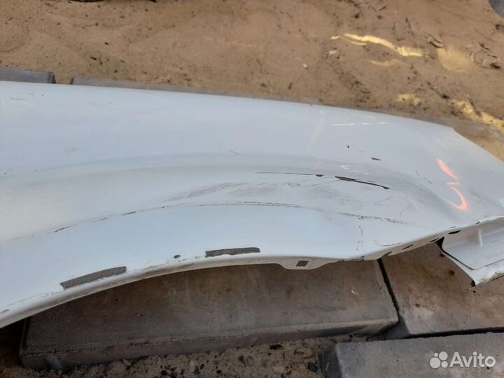 Крыло переднее правое левое Renault Logan Largus