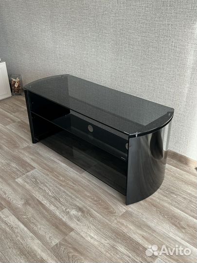 Тумба под телевизор напольная