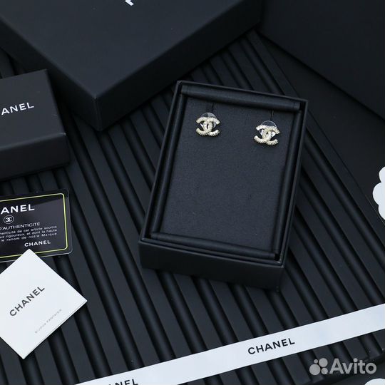 Chanel серьги пусеты с жемчужинами новые NEW