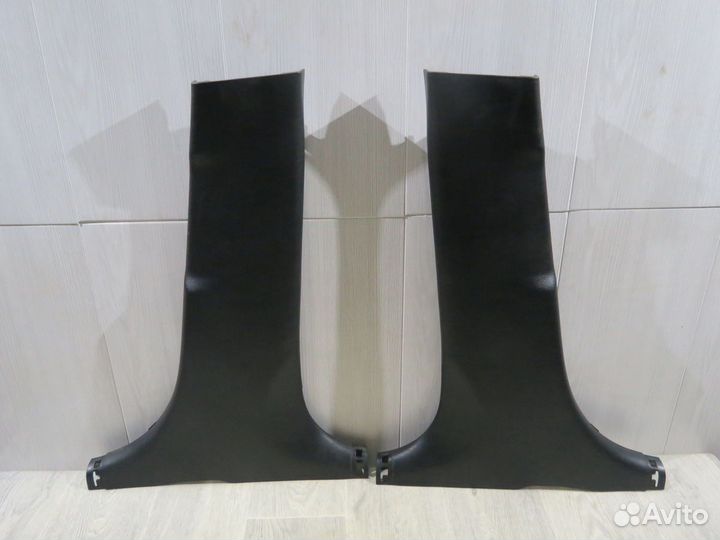 Обшивка средней стойки Kia Rio 3