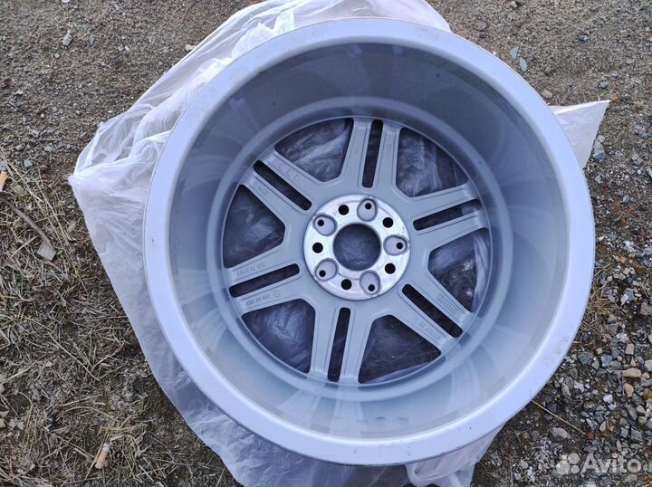 Оригинальный колесный диск Mercedes AMG