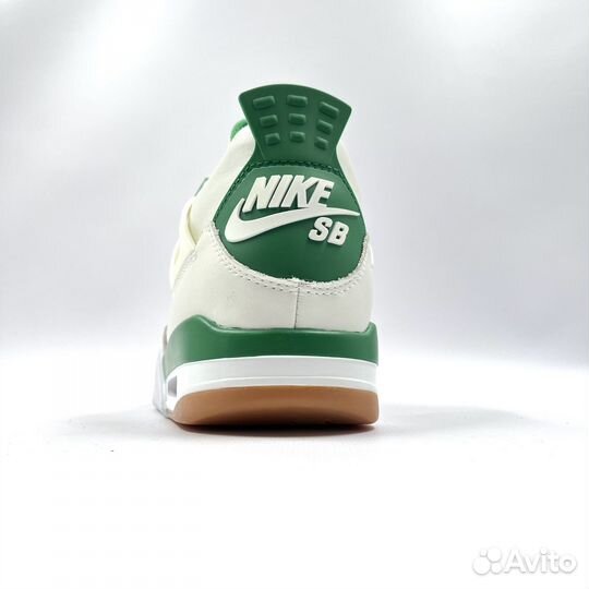 SB xJordan 4 Retro SP Pine Green