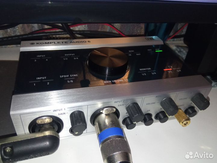 Native Instruments Komplete Audio 6