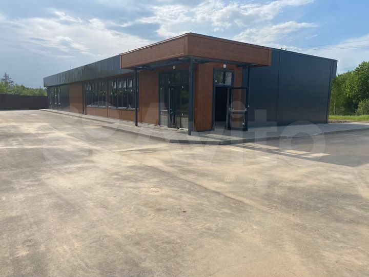 Площадь под магазин 432 м²