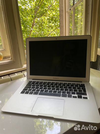 MacBook Air 13-inch 2017