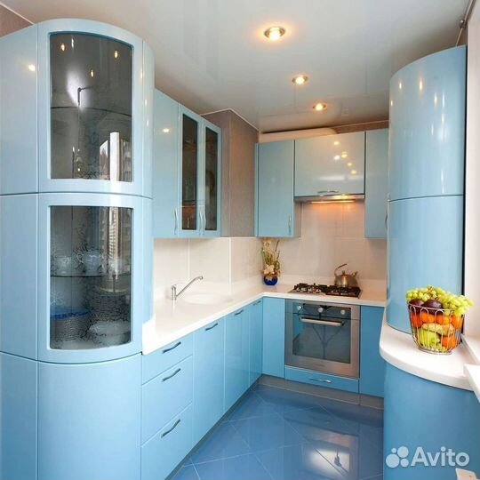 Кухня в потолок на заказ