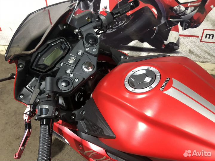 Мотоцикл voge 300RR