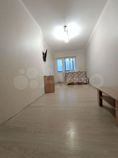 2-к. квартира, 57 м², 5/17 эт.