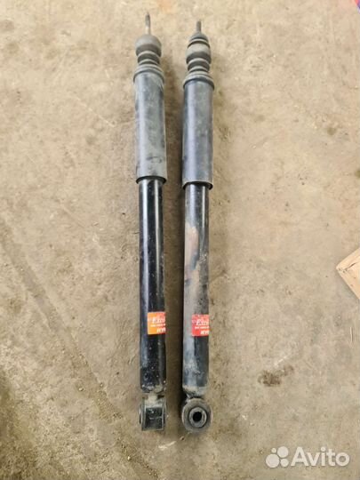 Задние стойки renault logan амортизатор логан KYB