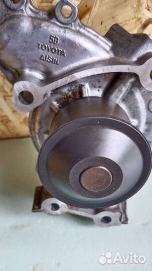 Водяная помпа замок ролики на Лексус 1998-2003