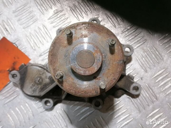 Насос водяной помпа Nissan Navara d40