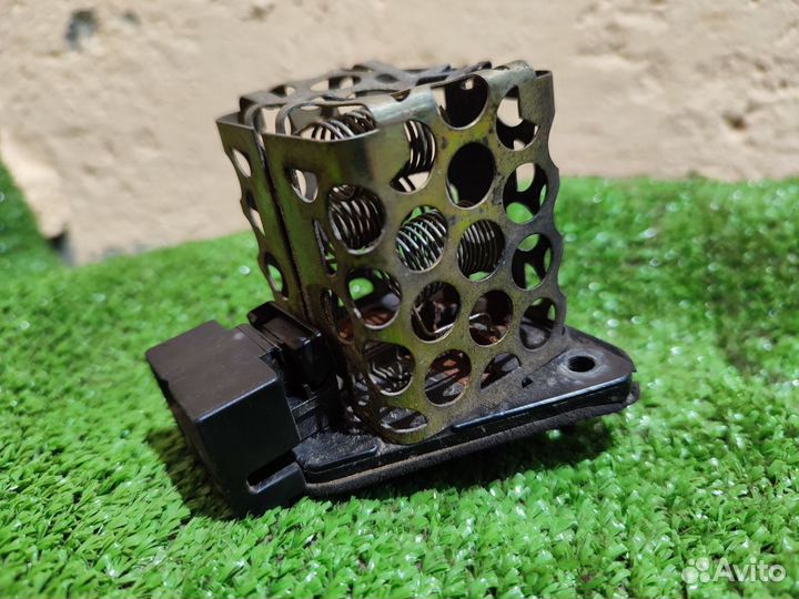 Резистор печки Mercedes-Benz w124 w201