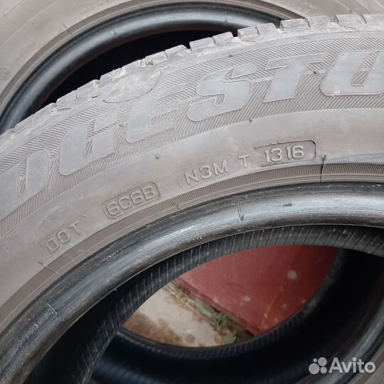 Bridgestone 613V 235/55 R17 99N