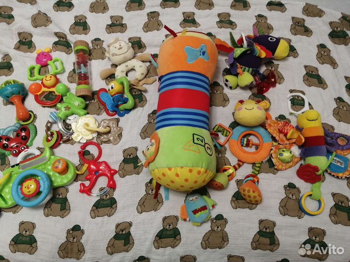Игрушки пакетом до года