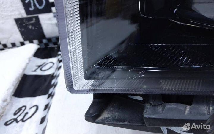 Фара левая Hyundai Santa Fe