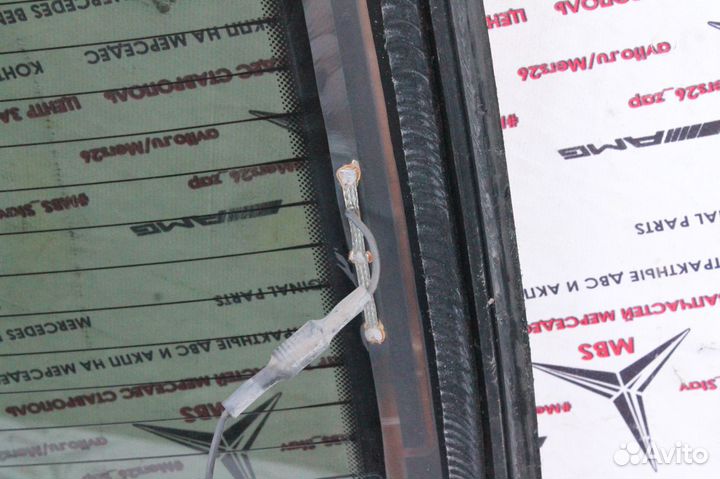 Стекло ветровое заднее W221 Mercedes