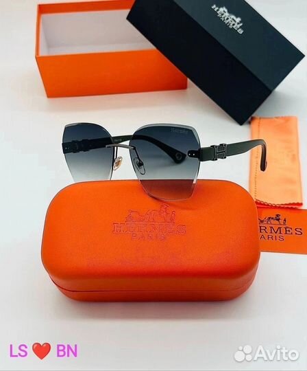 Солнцезащитные очки женские fendi италия