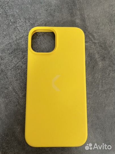 Чехол на iPhone 14