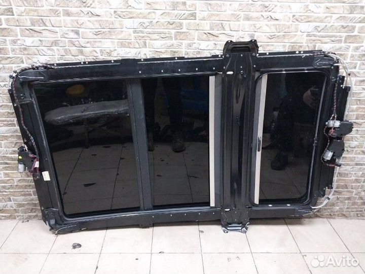 Стекло панорамной крыши Audi Q7