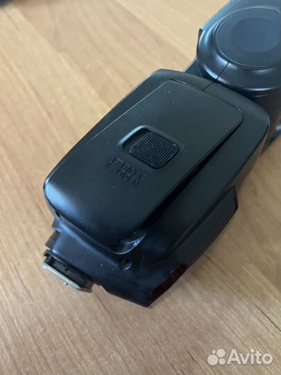 Вспышка yongnuo 660