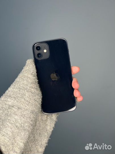 iPhone 12, 64 ГБ