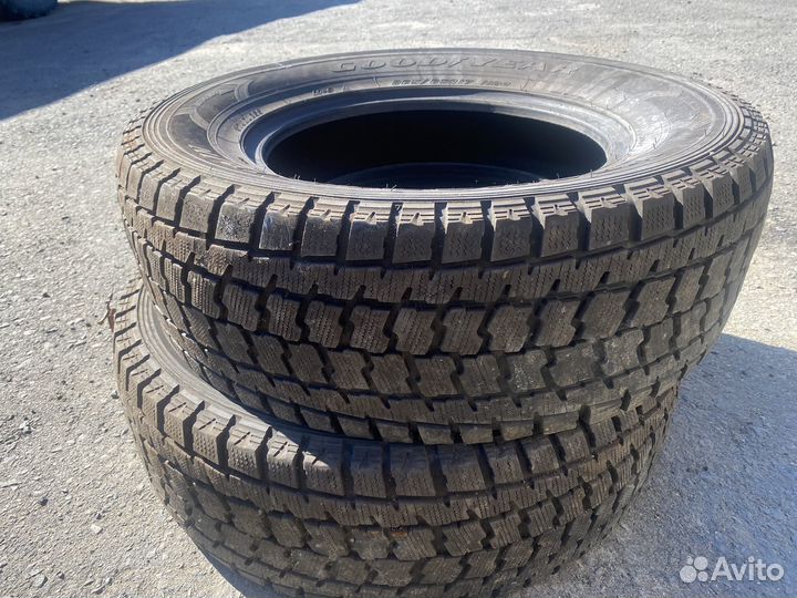 Goodyear Wrangler AT 265/65 R17