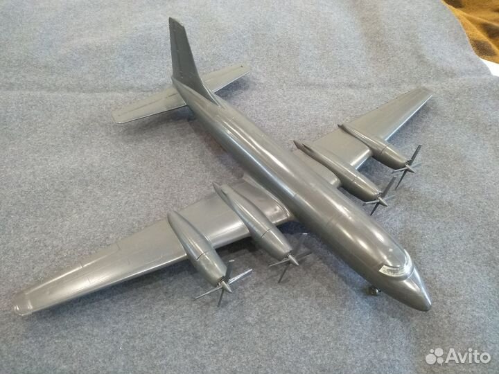 Сборная модель Bristol Britannia 1/96 Ново Фрог
