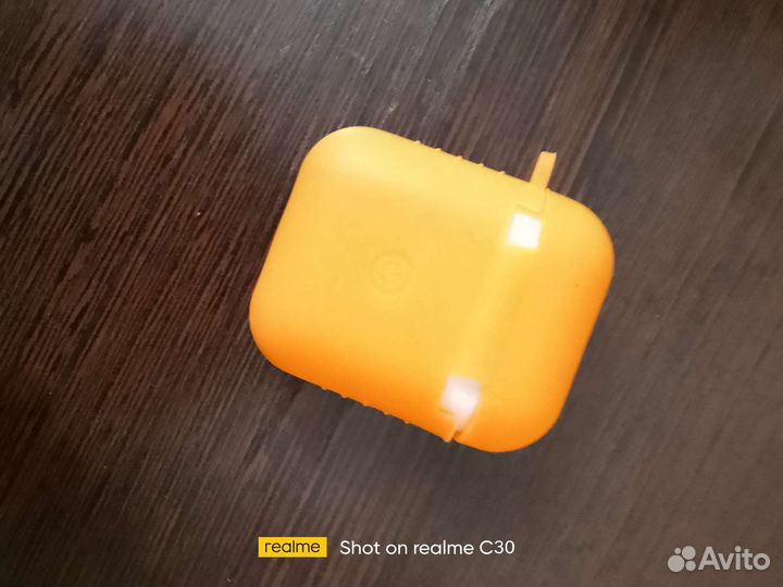Чехол на airpods