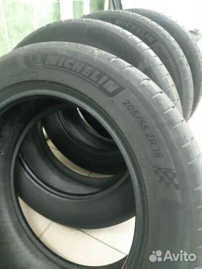 Michelin Pilot Sport 4 205/55 R16