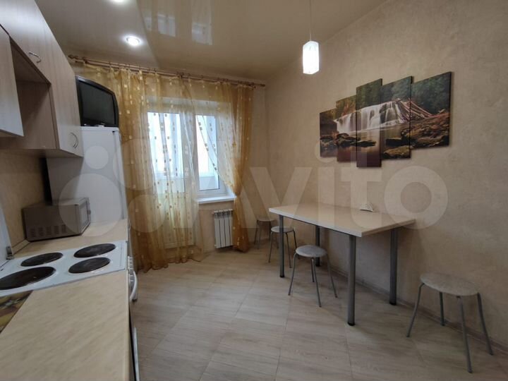 1-к. квартира, 42 м², 3/18 эт.