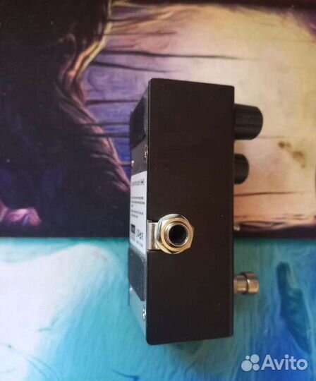 Педаль distortion