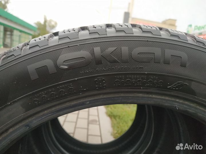 Nokian Tyres Hakkapeliitta 8 205/50 R17 93T