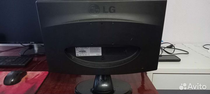 Монитор LG flatron
