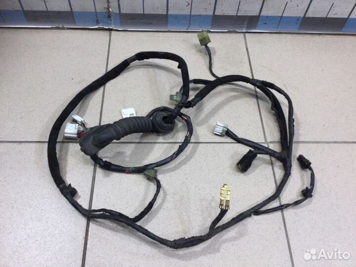 Проводка (коса) двери задняя левая Hyundai Solaris