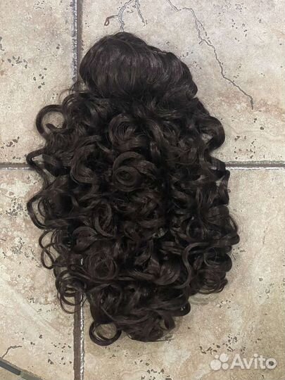 Искусственные волосы на заколке