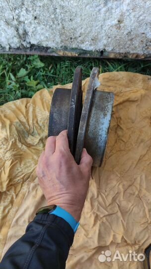 Тормозные диски задним Ланд Ровер Фрилендер2