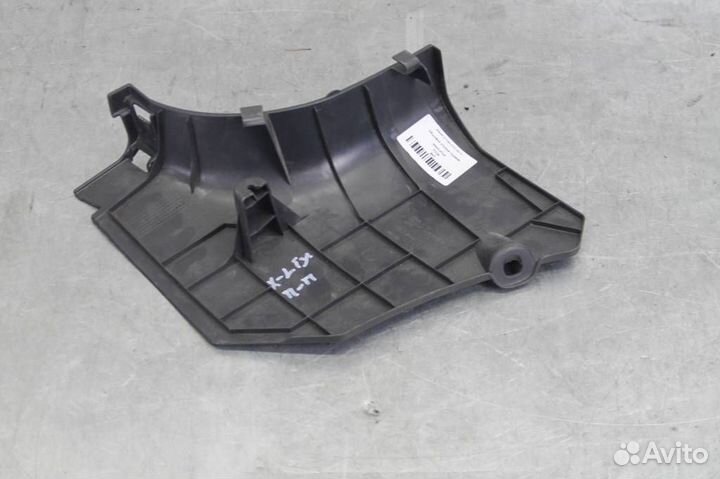 Накладка порога внутренняя передняя правая Nissan