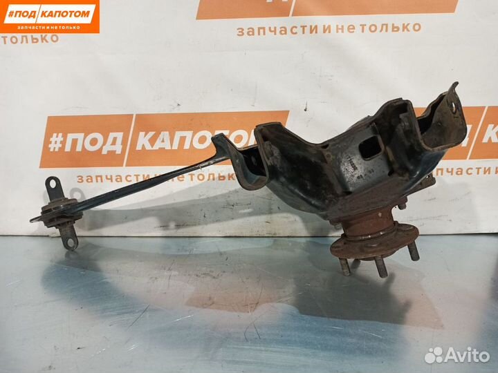 Кулак задний правый Ford Focus 3 2011 BV615A968CC