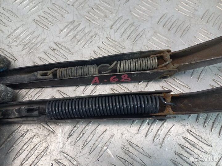 Поводок стеклоочистителя (пара) Renault Master 3