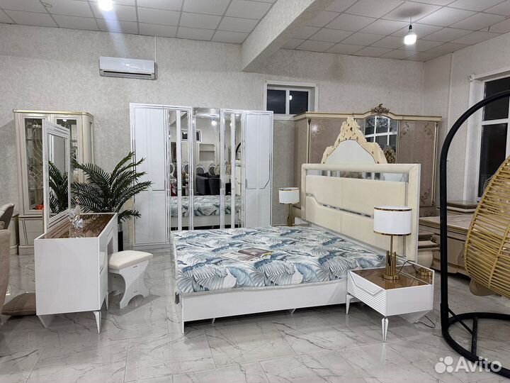 Спальня Стефани 5-ти