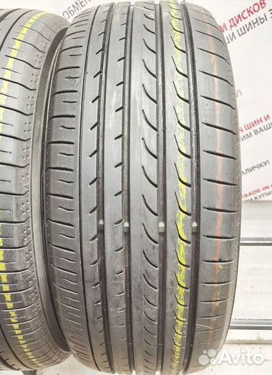 Yokohama BluEarth RV-02 215/60 R17 96H