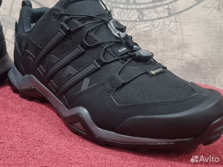 Треккинговые кроссовки Adidas terrex