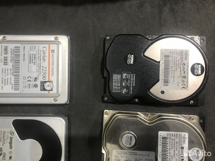 Старые ретро жёсткие диски одним лотом