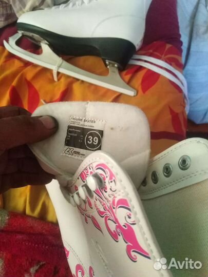 Коньки фигурные