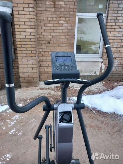 Эллиптический тренажер Clear Fit KeepPower KX 400