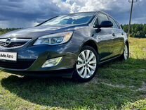 Opel Astra 1.6 AT, 2011, 164 000 км, с пробегом, цена 830 000 руб.