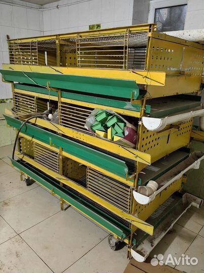 Металлическая клетка автомат для птицы