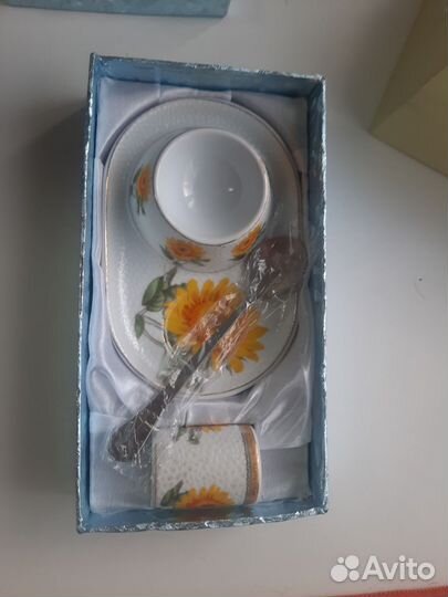 Тарелочка под яйцо с ложкой и солонкой